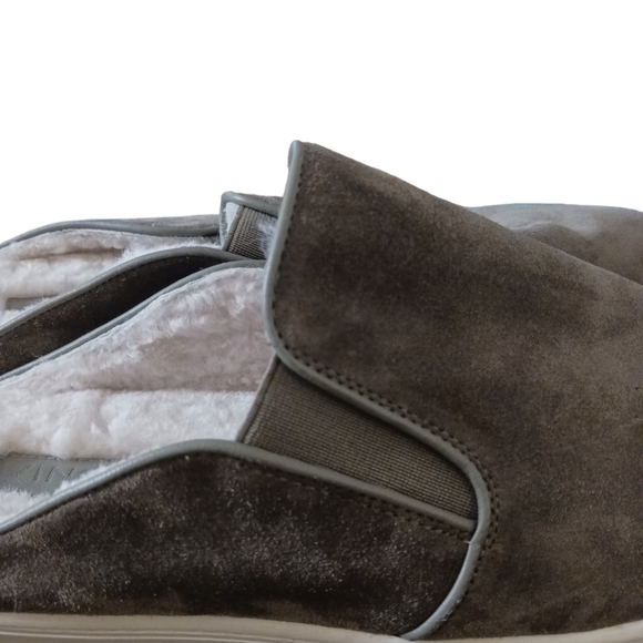 Vince Garvey suede slip on shoes. Womens size 9.5. REAL FUR !! - Picture 3 of 9